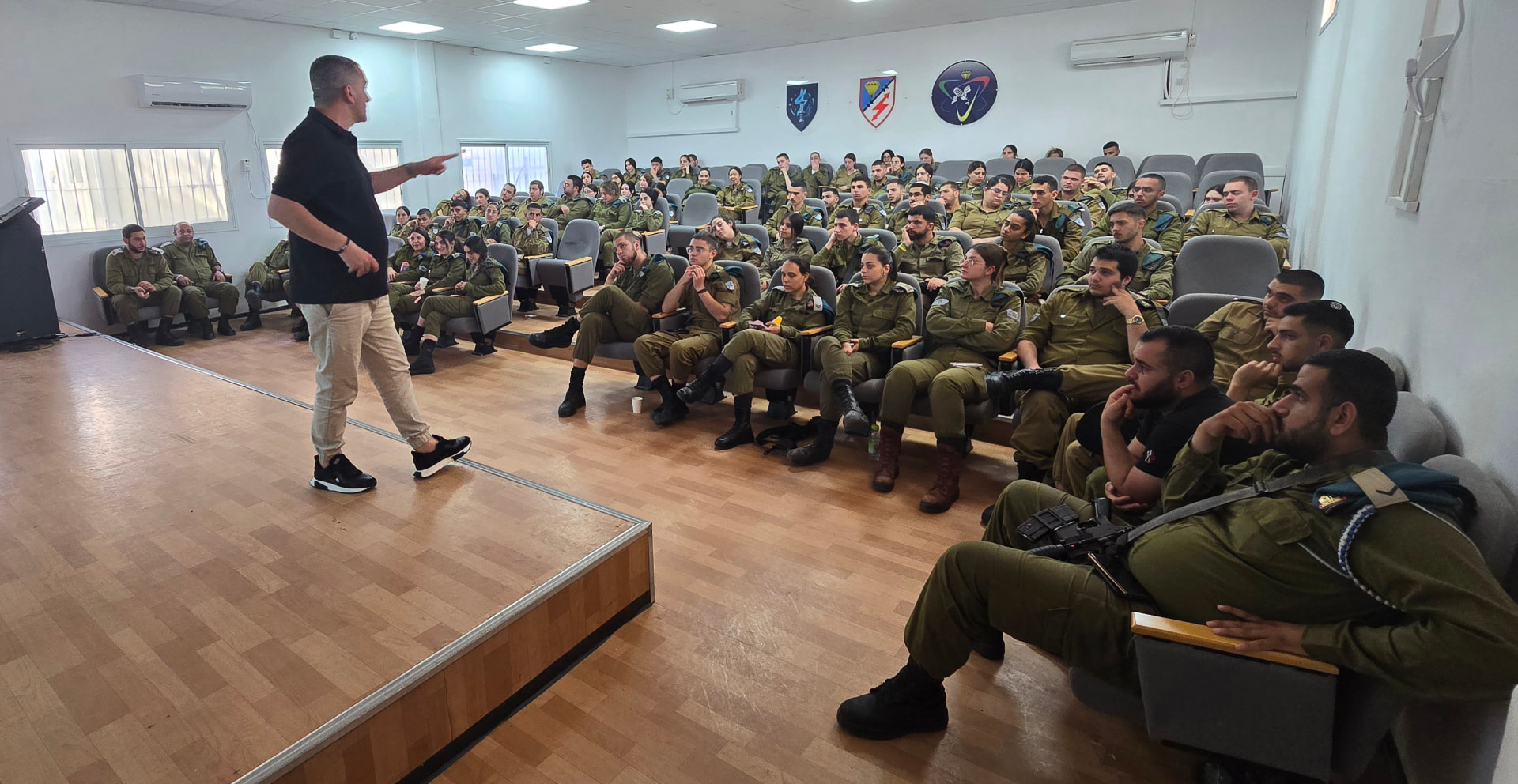 אסי רפאל ברוך מרצה